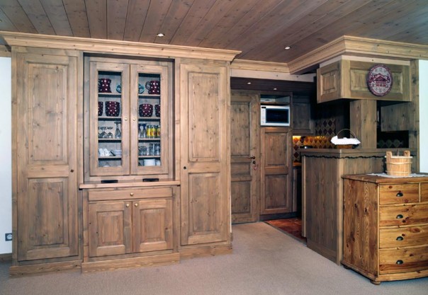 11 – Cuisine Traditionnelle – (En collaboration avec M. Jean Rignault – Architecte d’intérieur)