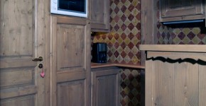 12 – Cuisine Traditionnelle – (En collaboration avec M. Jean Rignault – Architecte d’intérieur)